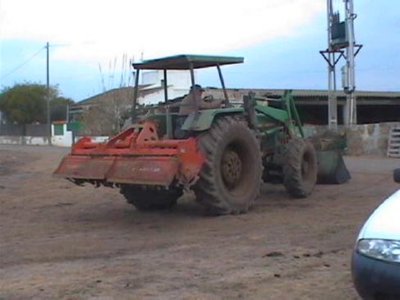 TRACTOR  CAMPESINOS