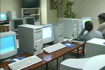 AULA ORDENADORES 04 EMPLEADOS y PERSONAL DESPACHOS