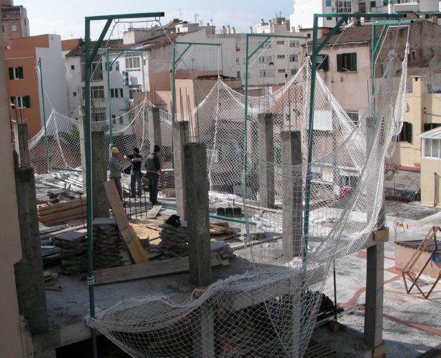 [Click to enlarge image]