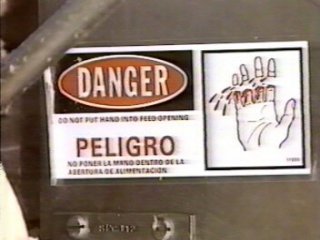 DANGER PLEIGRO · TRABAJO Y CIRCULACION