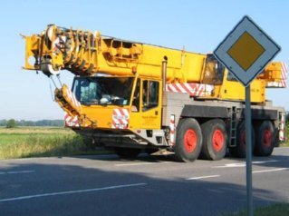 GRUAS FOTOS PREVENCION SEALIZACION