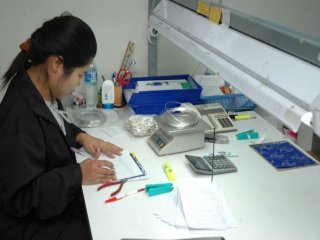 TRABAJADOR LABORATORIO