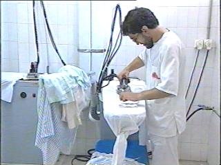 TRABAJADOR PLANCHADOR