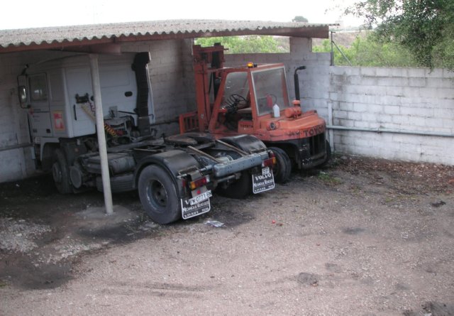 PARKING CUBIERTO  MERCANCIAS ESPECIALES