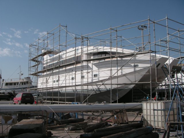 PUERTO BARCO REPARACION  MERCANCIAS ESPECIALES