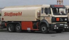 CAMION COMBUSTIBLE  IMAGEN FOTOGRAFIA