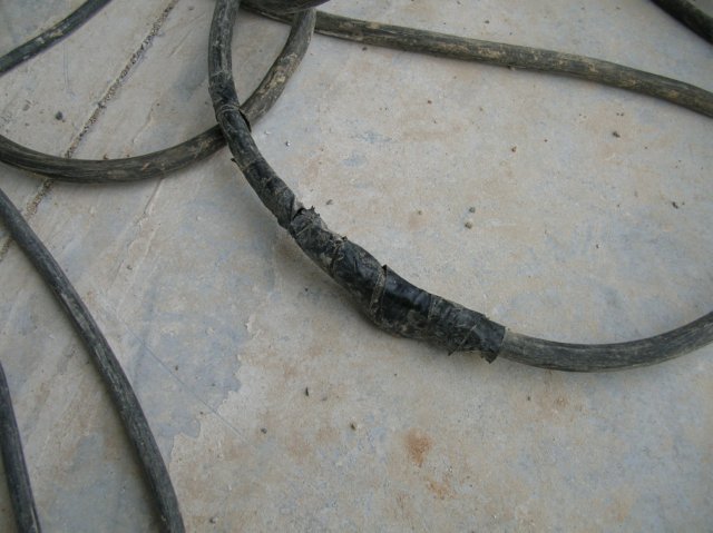 EMPALME CABLES 02 RIESGO ELECTRICO