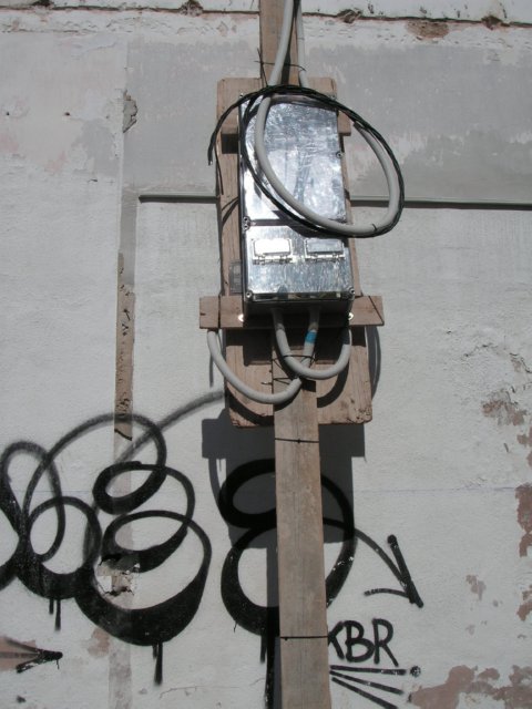 X ELECTR RIESGO ELECTRICO