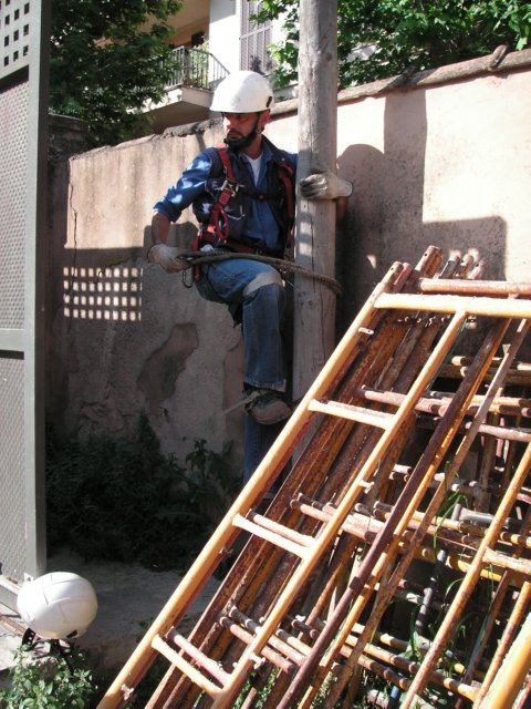 X PRACTICAS POSTE (18) RIESGO ELECTRICO