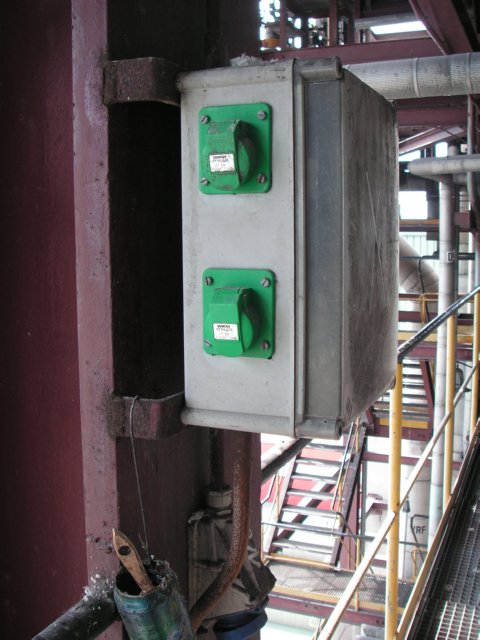 x electicidad (9) RIESGO ELECTRICO