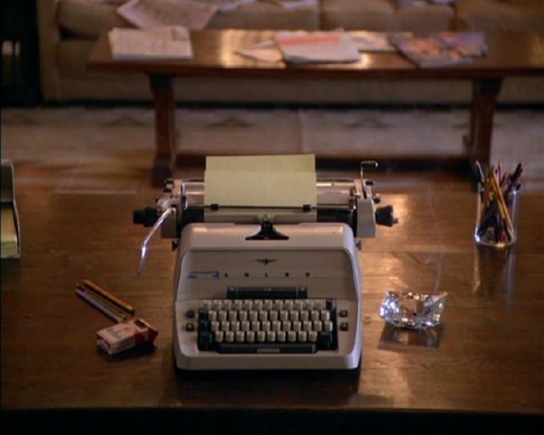 MAQUINA ESCRIBIR