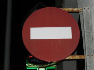 DIRECCION PROHIBIDA  TRABAJO Y CIRCULACION