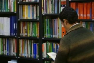 TRABAJADOR BIBLIOTECARIO
