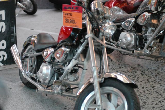 MOTO  MERCANCIAS ESPECIALES CONVOY