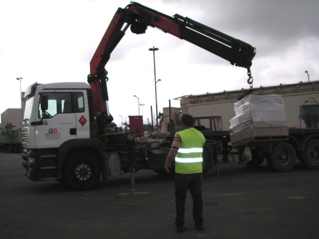 PRACTICAS CAMION GRUA (12)  BARCOS AVIONES