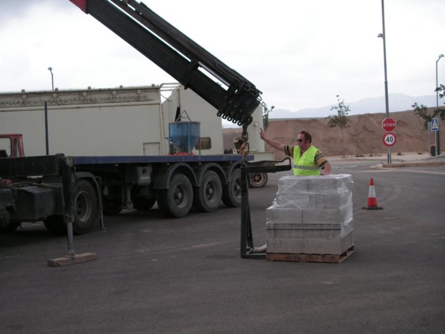 PRACTICAS CAMION GRUA (13)  BARCOS AVIONES
